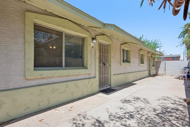 Photo - Adams Street Apartment