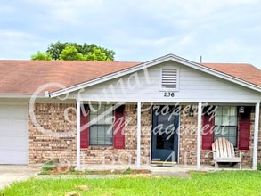 Building Photo - 236 Blanket Dr