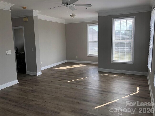 Building Photo - 115 Plantation Ridge Dr
