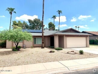 Building Photo - 15611 N 57th Ln