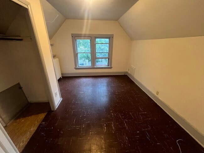 Foto del edificio - 221 N Livingston St