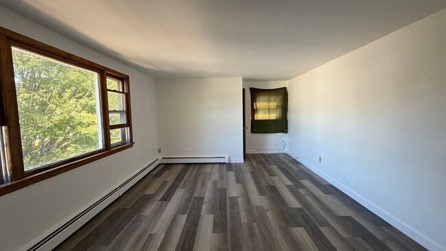 SALA DE ESTAR - 34 Mawhinney Ave