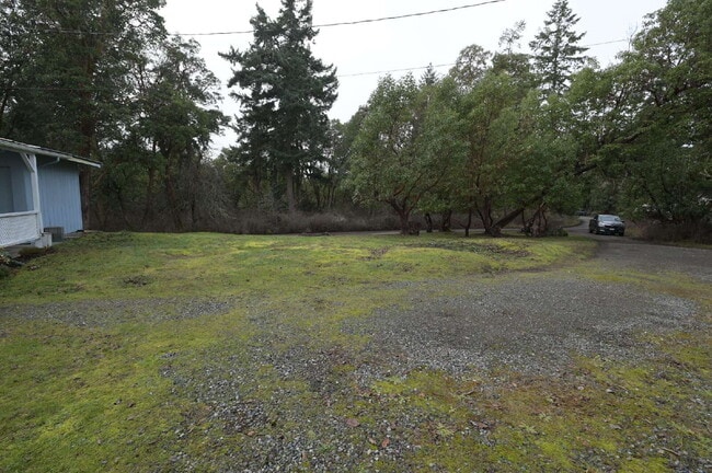 Building Photo - 2 bed 1 bath in a country setting