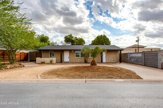 Building Photo - 4115 N 42nd Pl