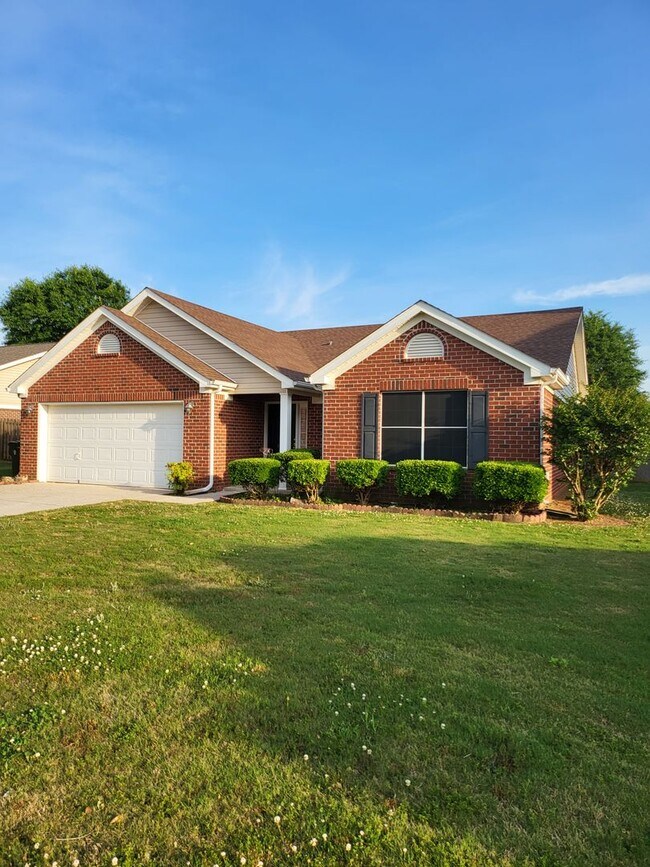 Building Photo - Meridianville