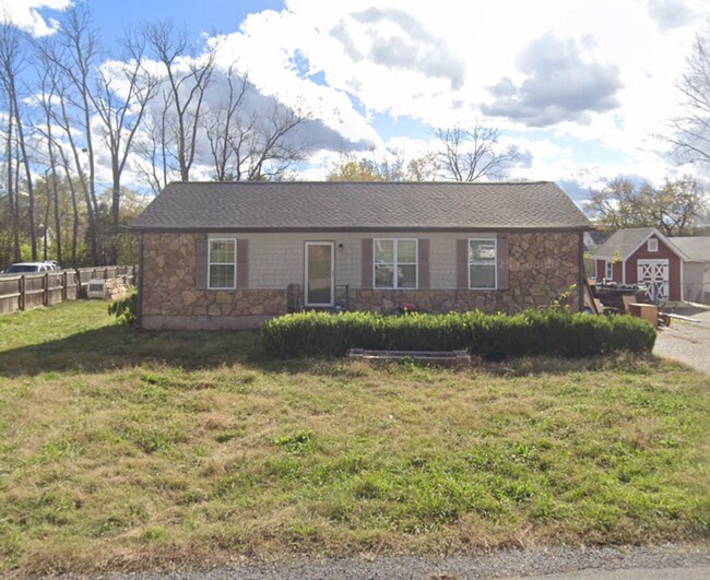 Foto del edificio - 4823 Shadowlawn Dr