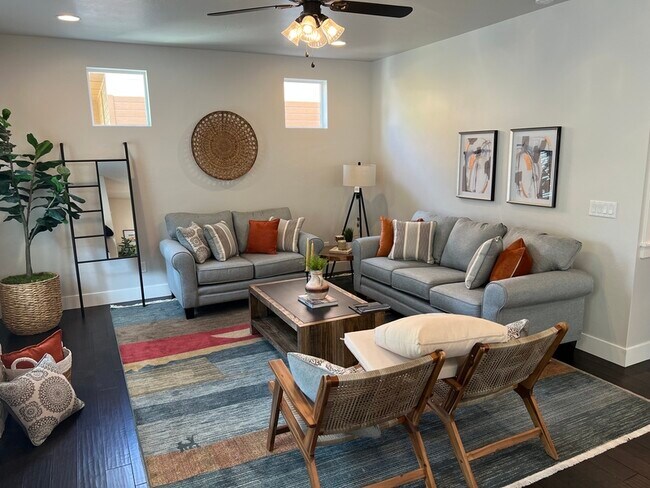 Foto del edificio - 6883 W Winston Ln
