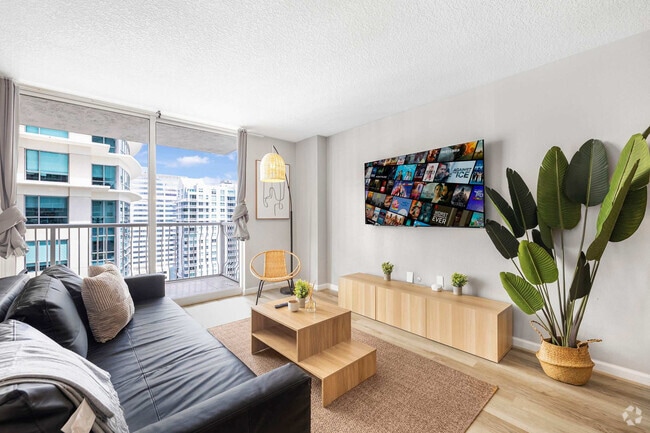 Building Photo - 1200 Brickell Bay Dr