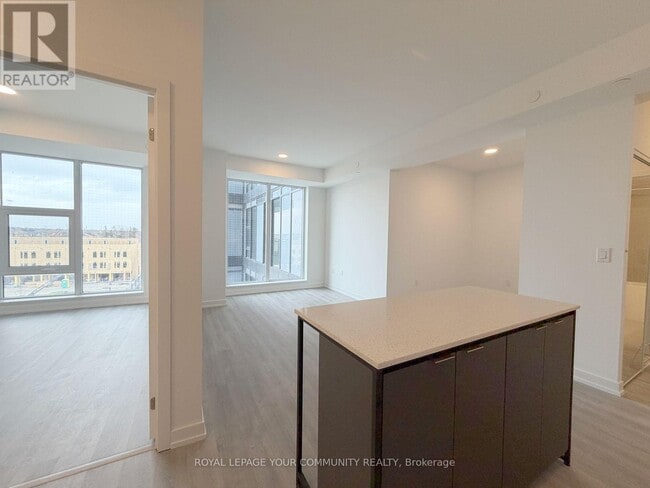 Photo du bâtiment - 9763 Markham Rd