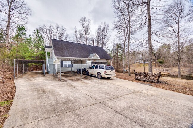 Foto del edificio - 5988 Quarter Mile Rd.