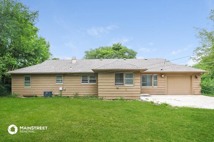 Primary Photo - 4711 Grandview Rd, Kansas City, MO 64137