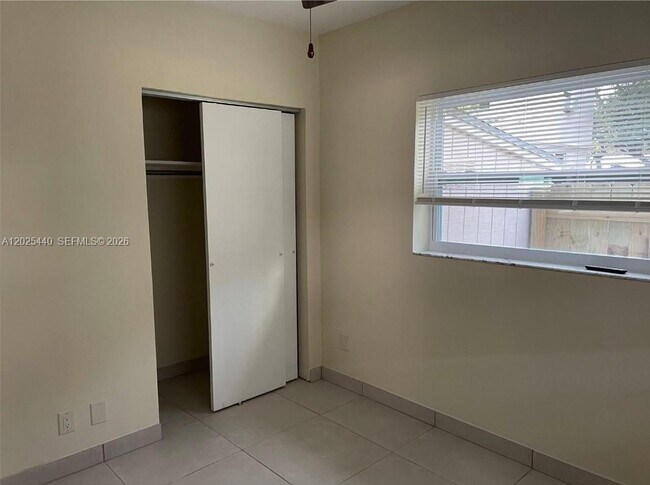 Foto del edificio - 1720 Pierce St