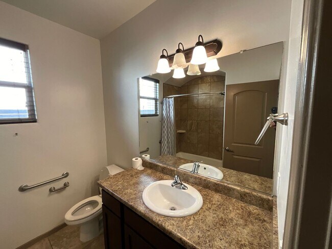 Foto del edificio - Beautiful Home Located in the Heart of growing Las Cruces