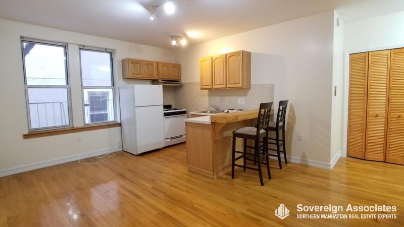 Foto principal - 707 W 171st St