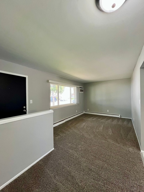 Building Photo - 4059 Longtin Ave