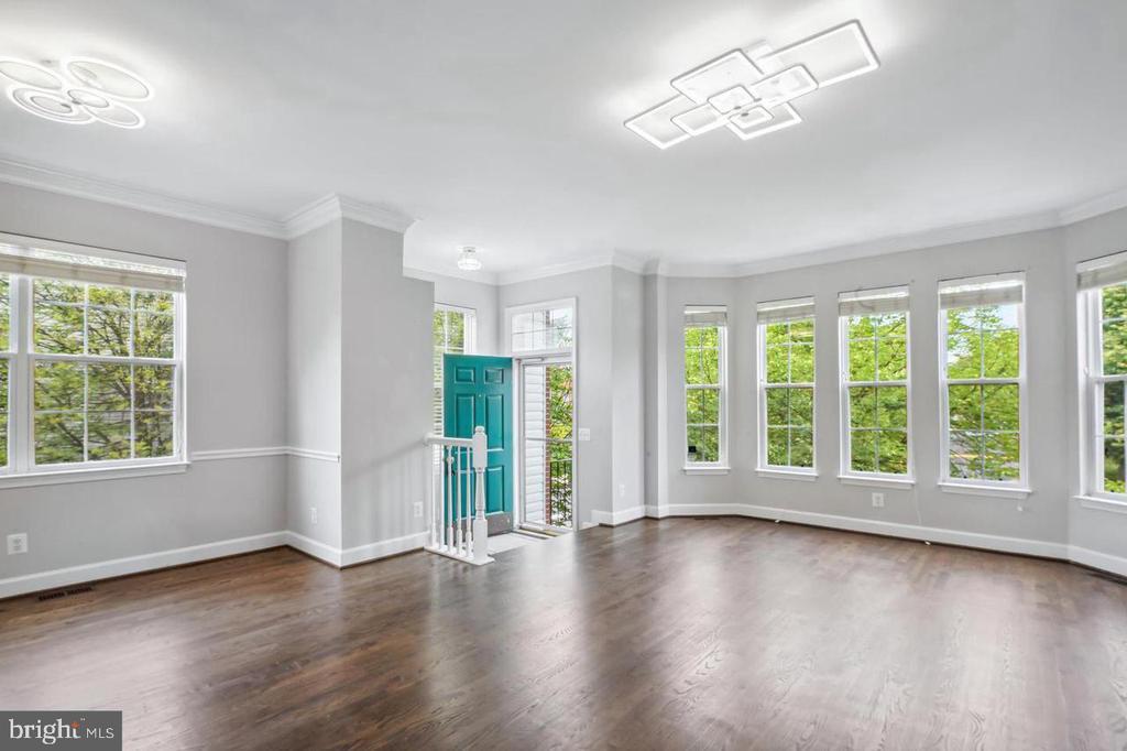 Foto principal - 2557 James Monroe Cir