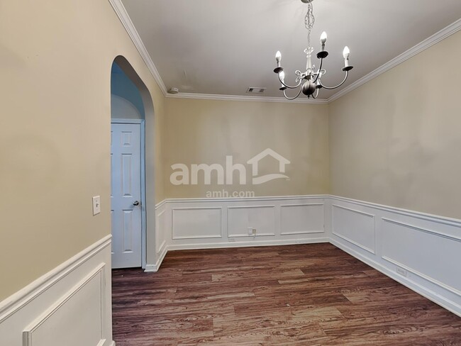 Building Photo - 1129 Watercourse Way