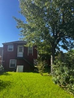 Primary Photo - 1122 Luzon St