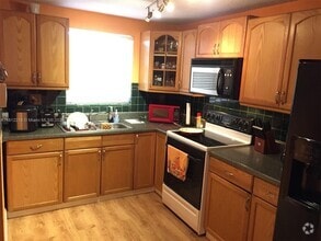 Building Photo - 4202 W 10th Ln