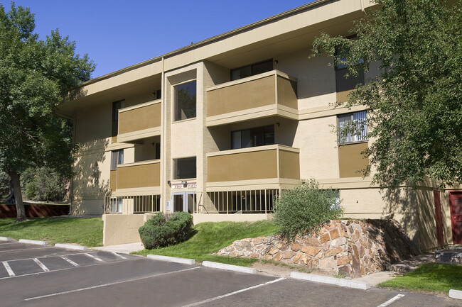 Hampton Village Apartments Colorado Springs