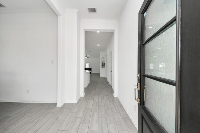 Foto del edificio - 1311 Stuart Run Dr