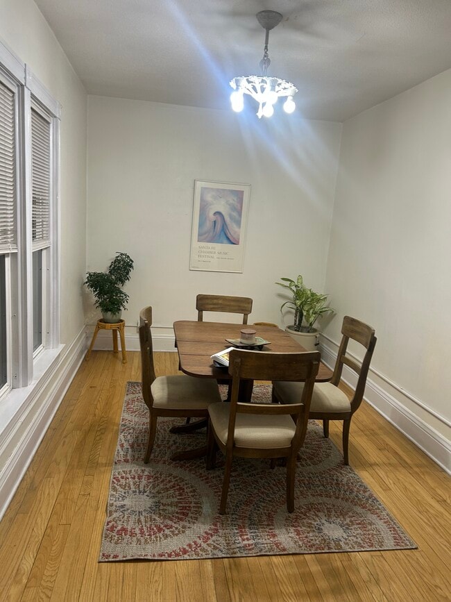 Building Photo - 527 N Broad