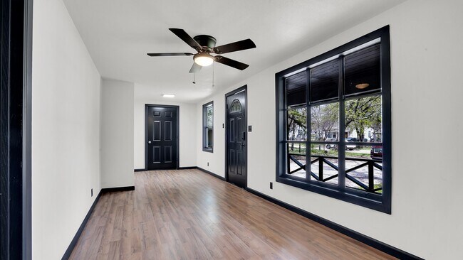 Foto del edificio - Updated 3 Bedroom Rental $1100/Month