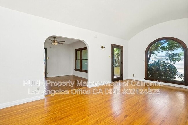 Foto del edificio - 2256 Maine Ave