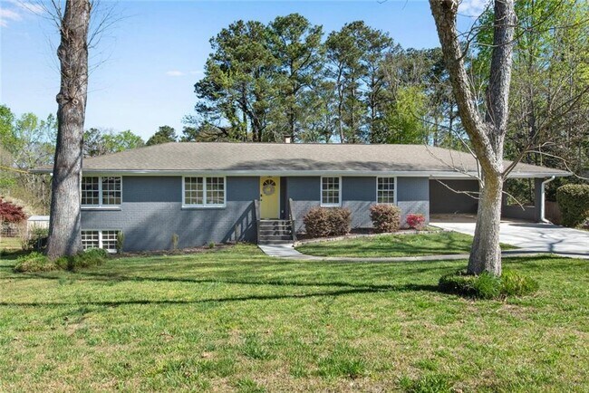 Building Photo - 3941 Forest Dr