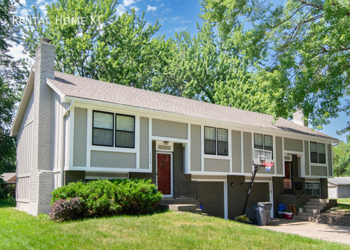 Primary Photo - 16311 W 141st Terrace