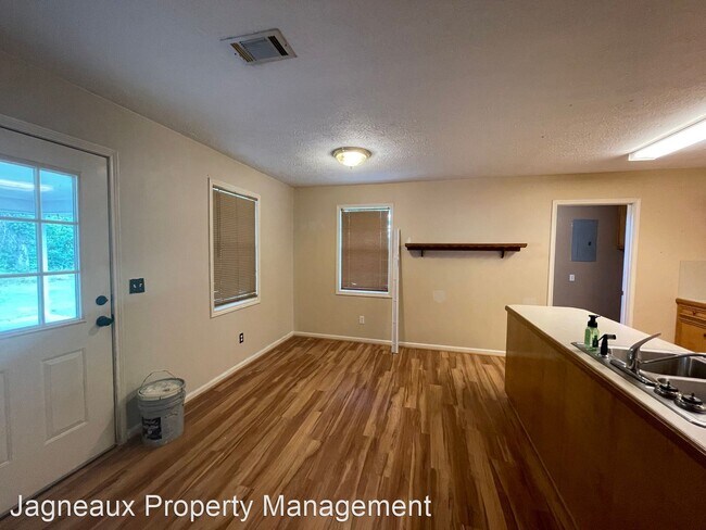 Building Photo - 3 br, 2 bath House - 1201 Newt Hodges Rd