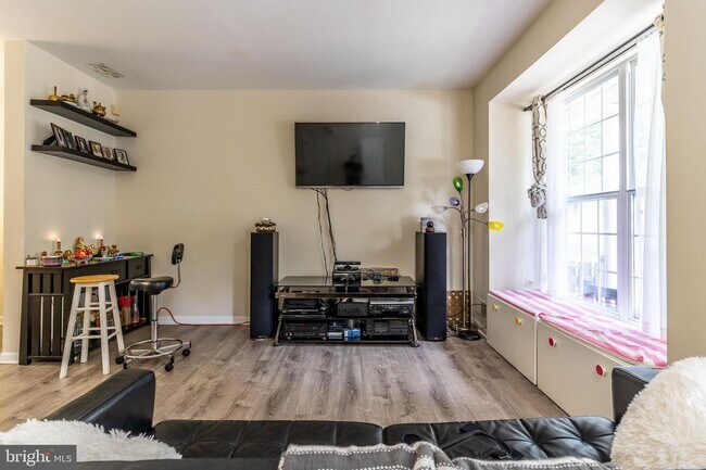 Foto del edificio - 9194 Cardinal Forest Ln