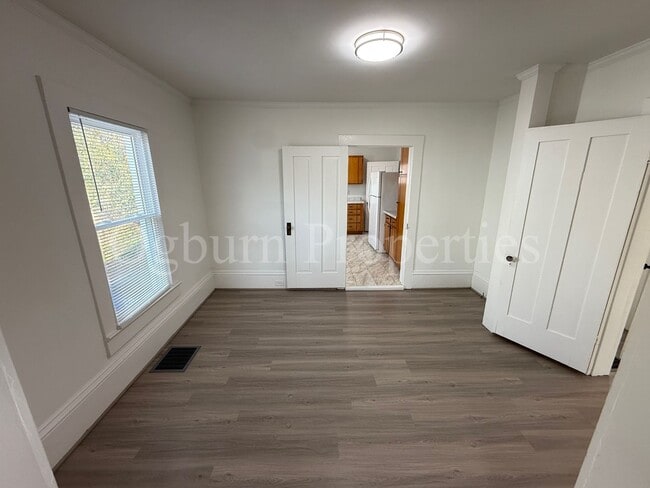 Foto del edificio - 1607 Thurmond St