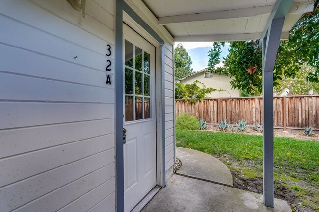 Photo - Private ADU with Fenced Yard, Indoor Laund... House