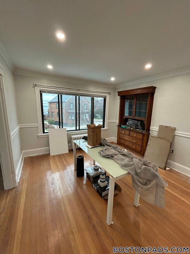 Building Photo - 6 Edgehill Rd