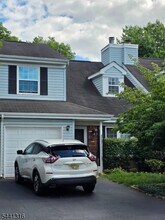 Building Photo - 223 Coldspring Ct
