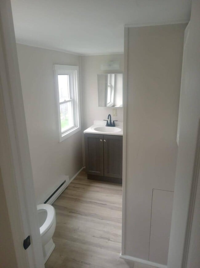 Building Photo - 1.0 bedroom in Richmond Indiana 47374