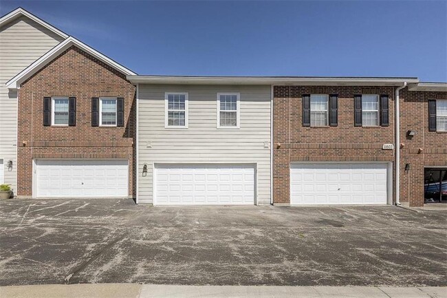 Building Photo - 11603 Tomahawk Creek Pky