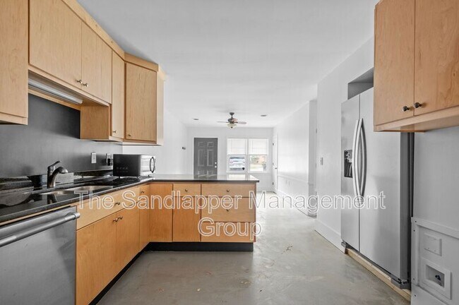 Building Photo - 444-B Howle Avenue