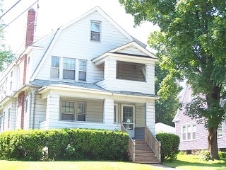 Primary Photo - 119 Maplewood Ave