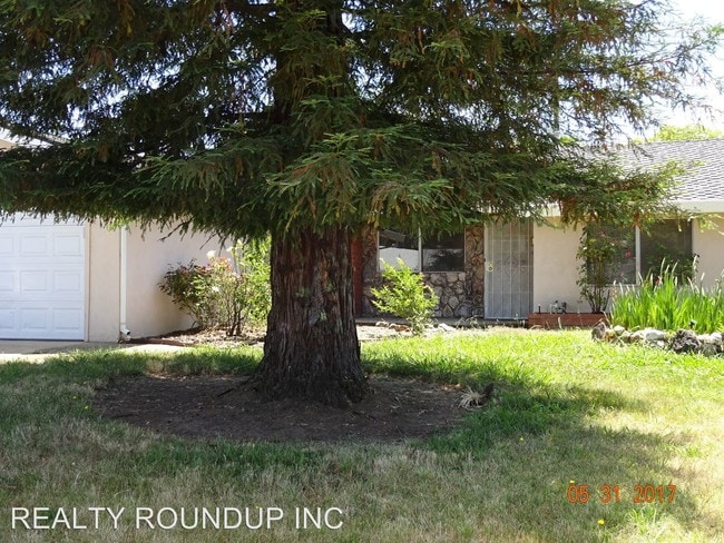 Building Photo - 9520 Tonkin Dr
