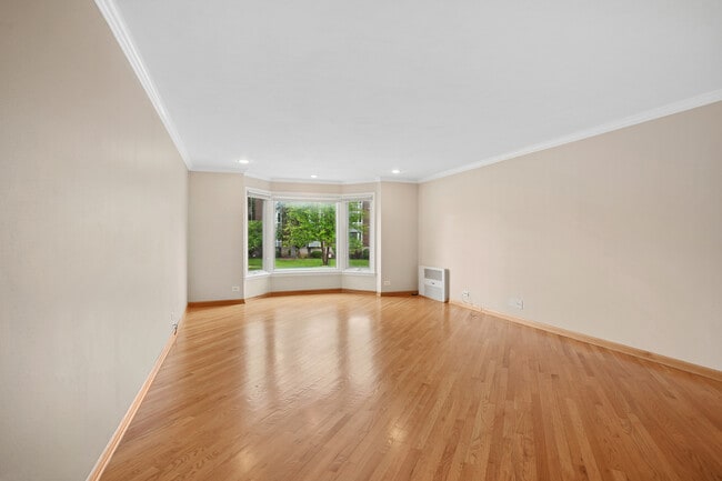 Foto del edificio - 400 Ascot Dr
