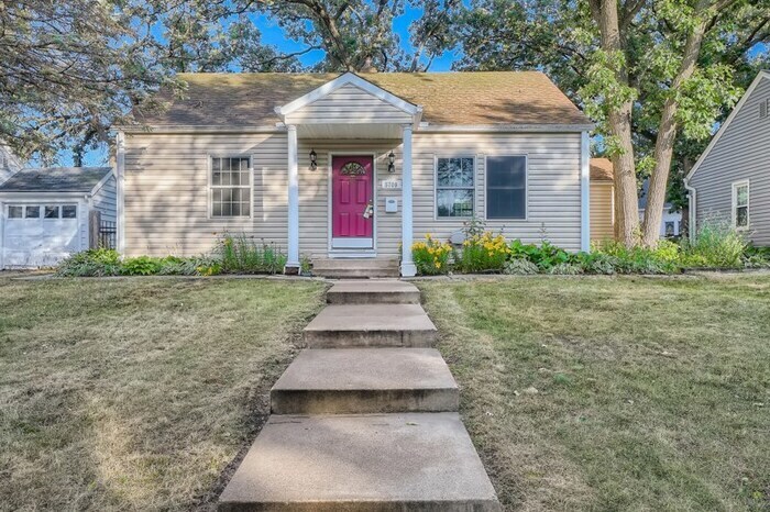 Primary Photo - 5709 West Lake Street, Saint Louis Park, M...