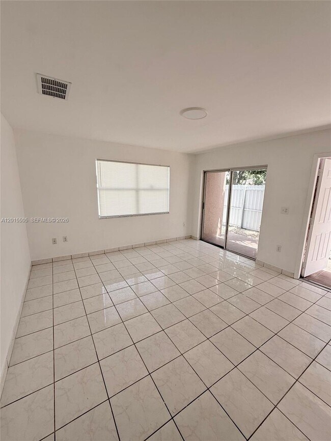 Foto del edificio - 2645 SW 28th Ct
