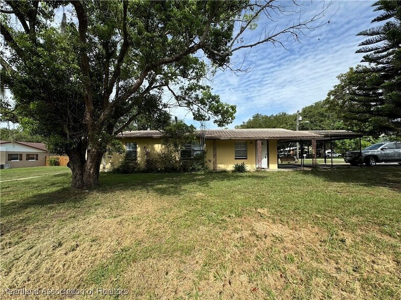 Foto principal - 307 N Lake Reedy Blvd