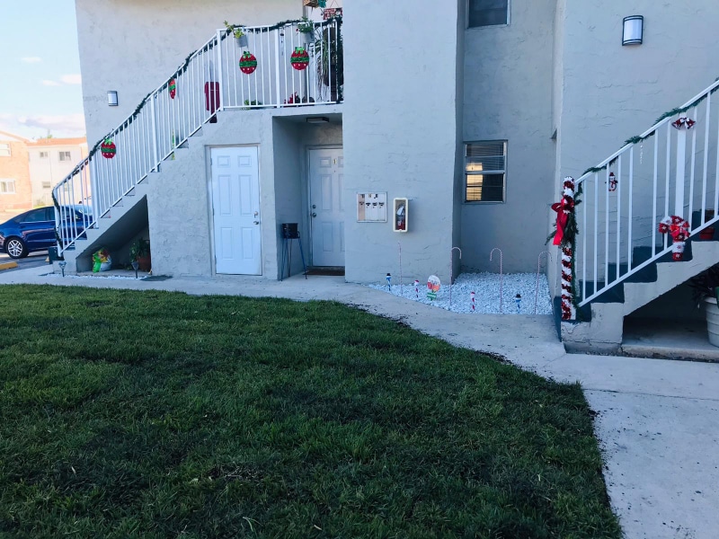 Primary Photo - 3741 SW 60th Ave