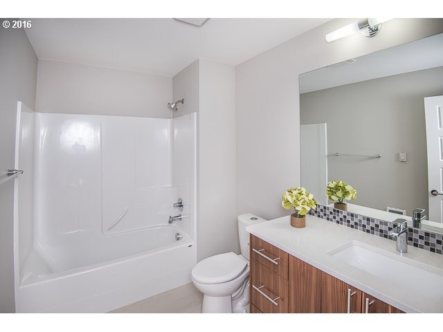Building Photo - SHOWING 6/7 - MODERN ADU with YARD in LEED...