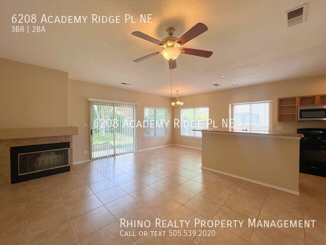 Building Photo - Lovely 3 Bedroom 2 Bathroom Home In The NE!