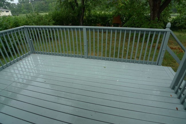 Fotografía del edificio - 521 Nimitz Rd