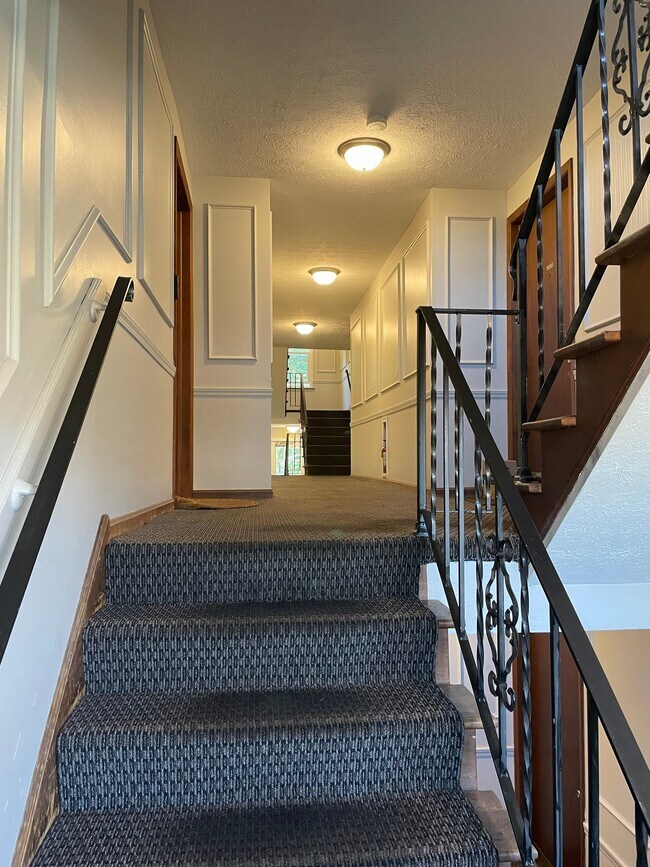 Foto del edificio - 201 Rose Ln St SW